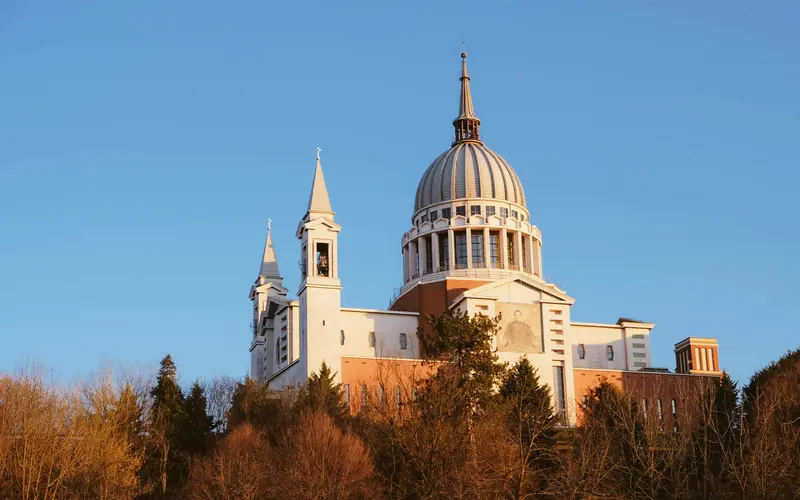 Lucerne Chapel Bridge and Eiffel Tower — Wanvela Swiss & France Alpine to Paris journey