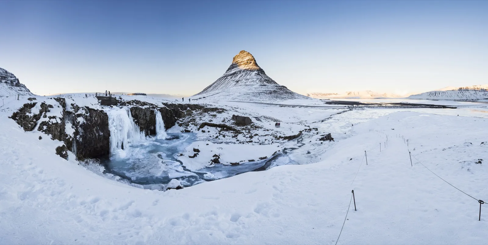 โบสถ์ดำบูดิร์ – Ingjaldshóll – Kirkjufell – Arnarstapi - Wanvela