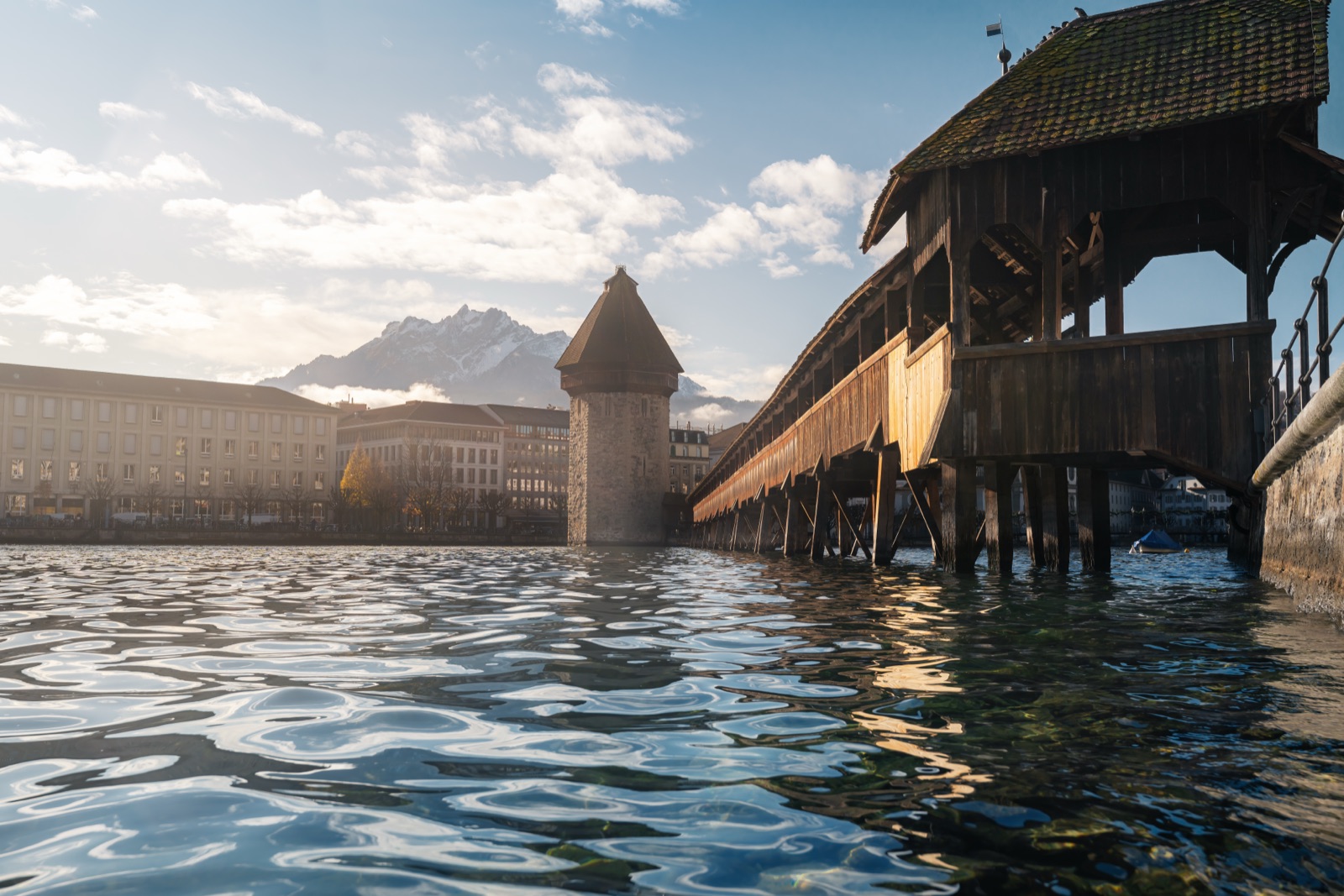 Zurich → Lucerne · Lion Monument + Chapel Bridge — Wanvela