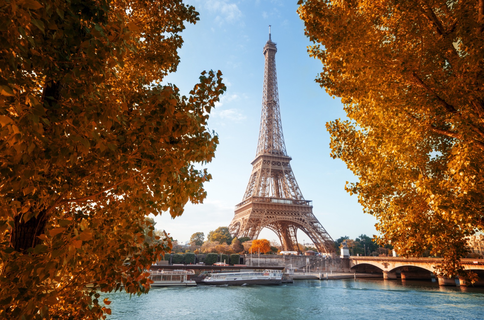 Lyon → Paris by TGV · Seine cruise — Wanvela